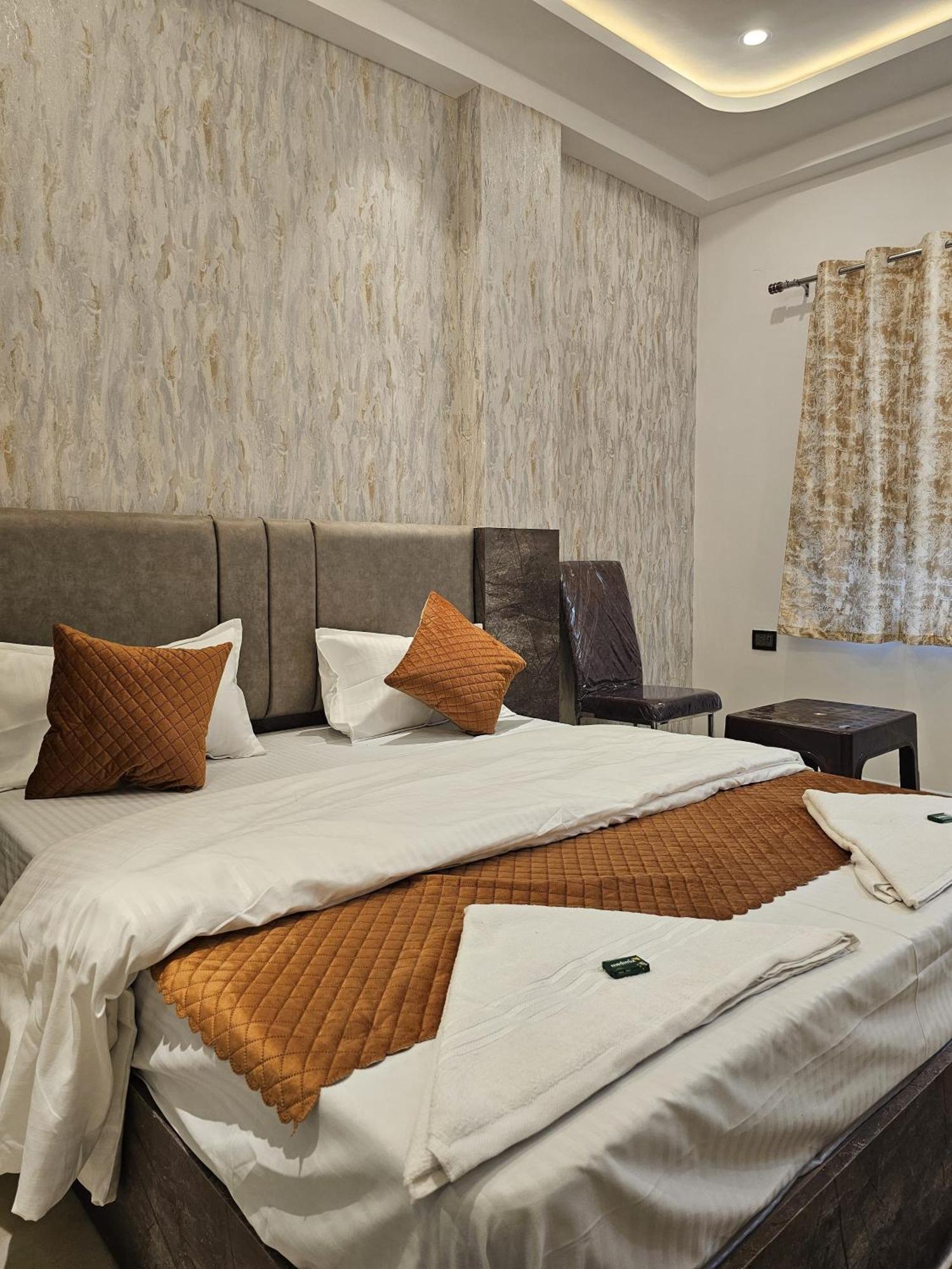 Mm Grand Hotel Varanasi Eksteriør billede