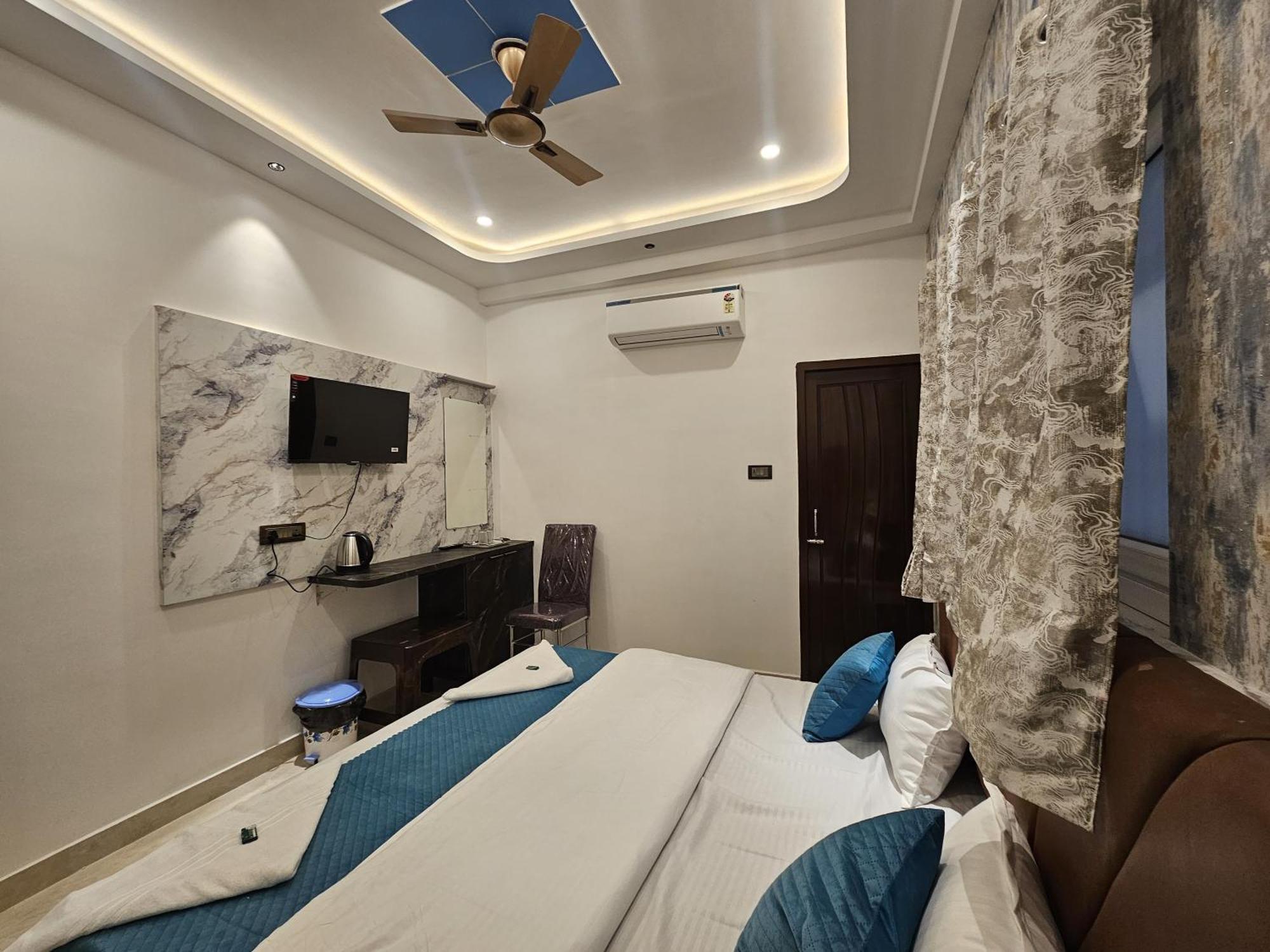 Mm Grand Hotel Varanasi Eksteriør billede