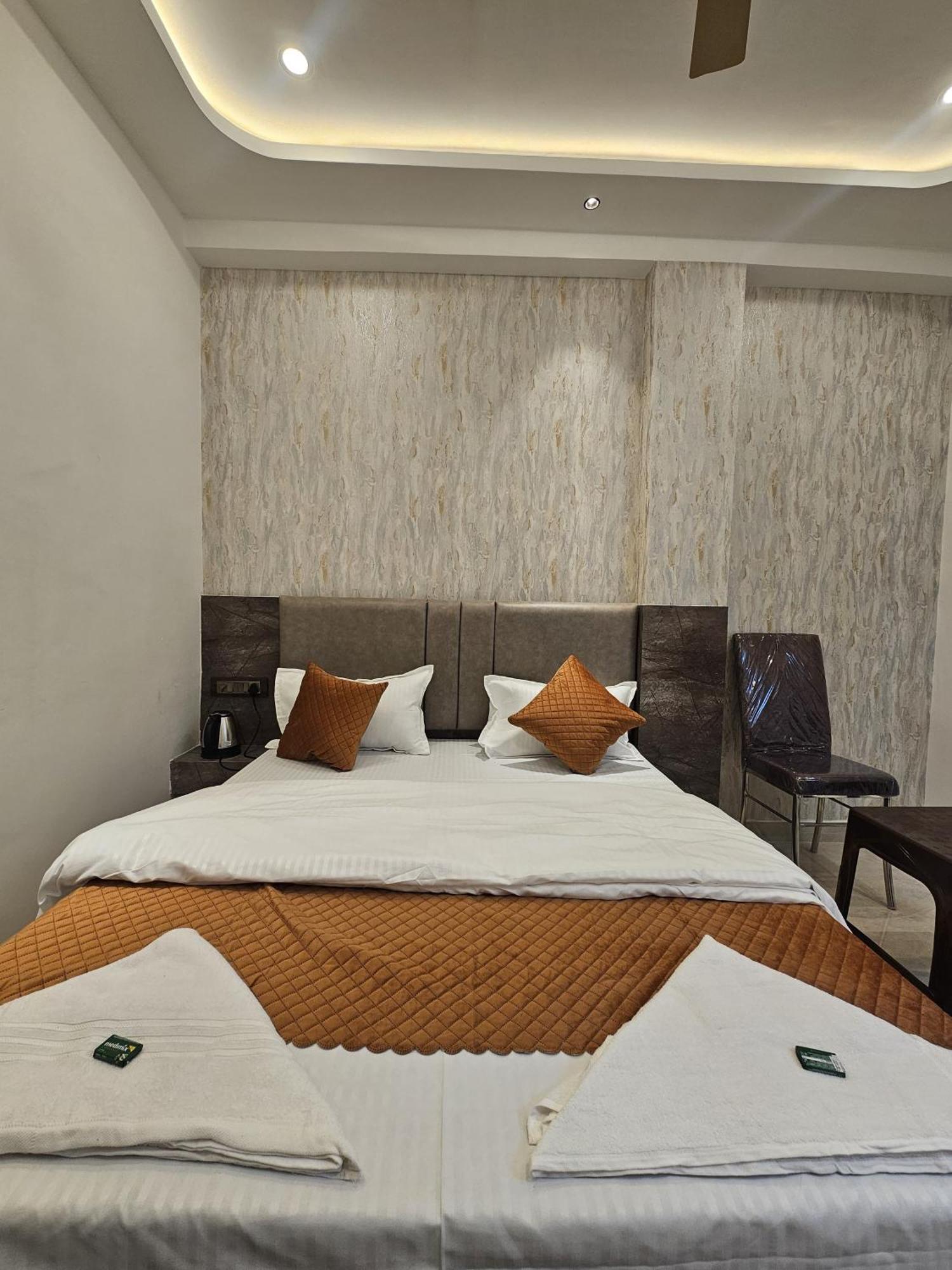 Mm Grand Hotel Varanasi Eksteriør billede