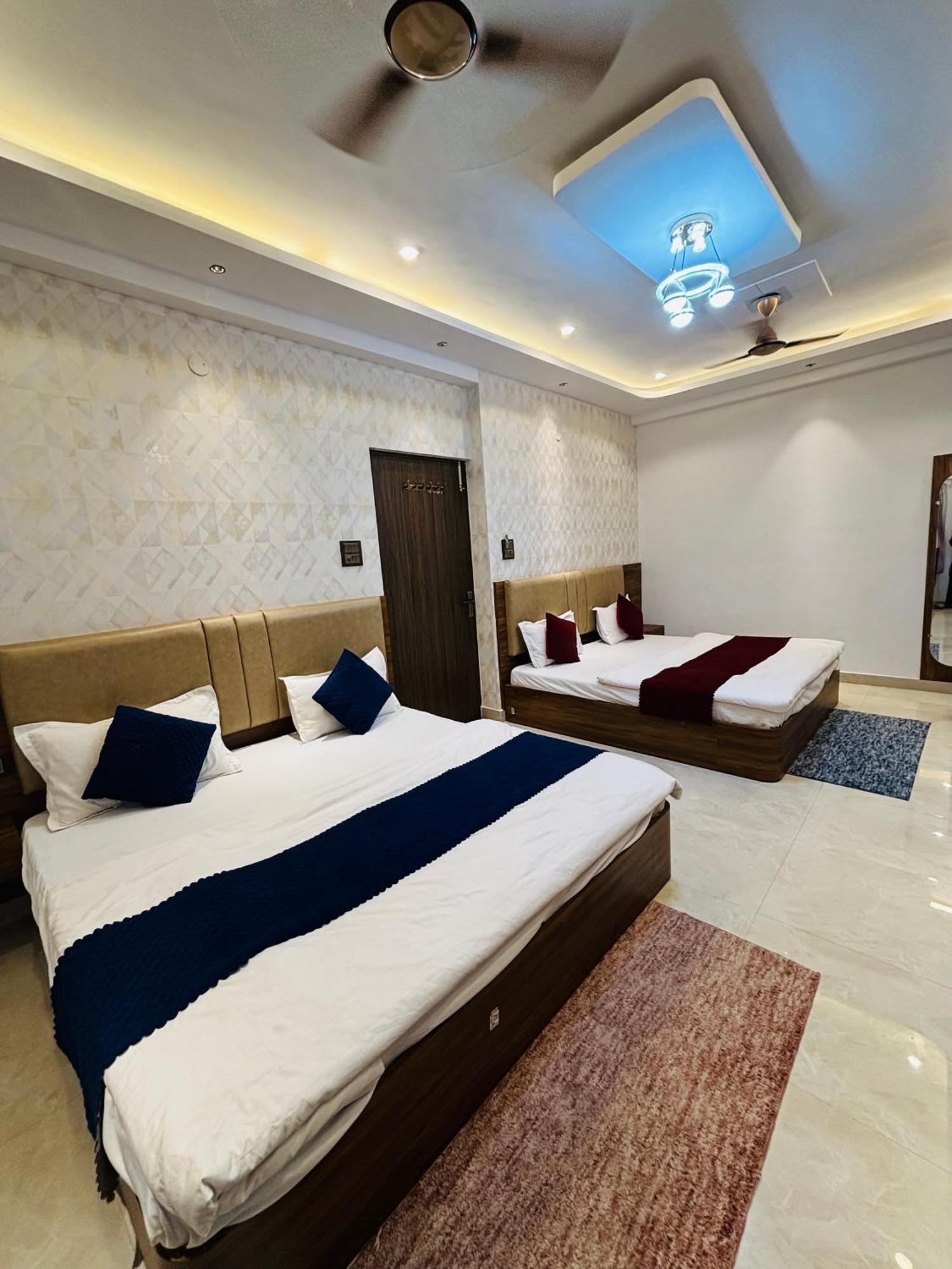 Mm Grand Hotel Varanasi Eksteriør billede